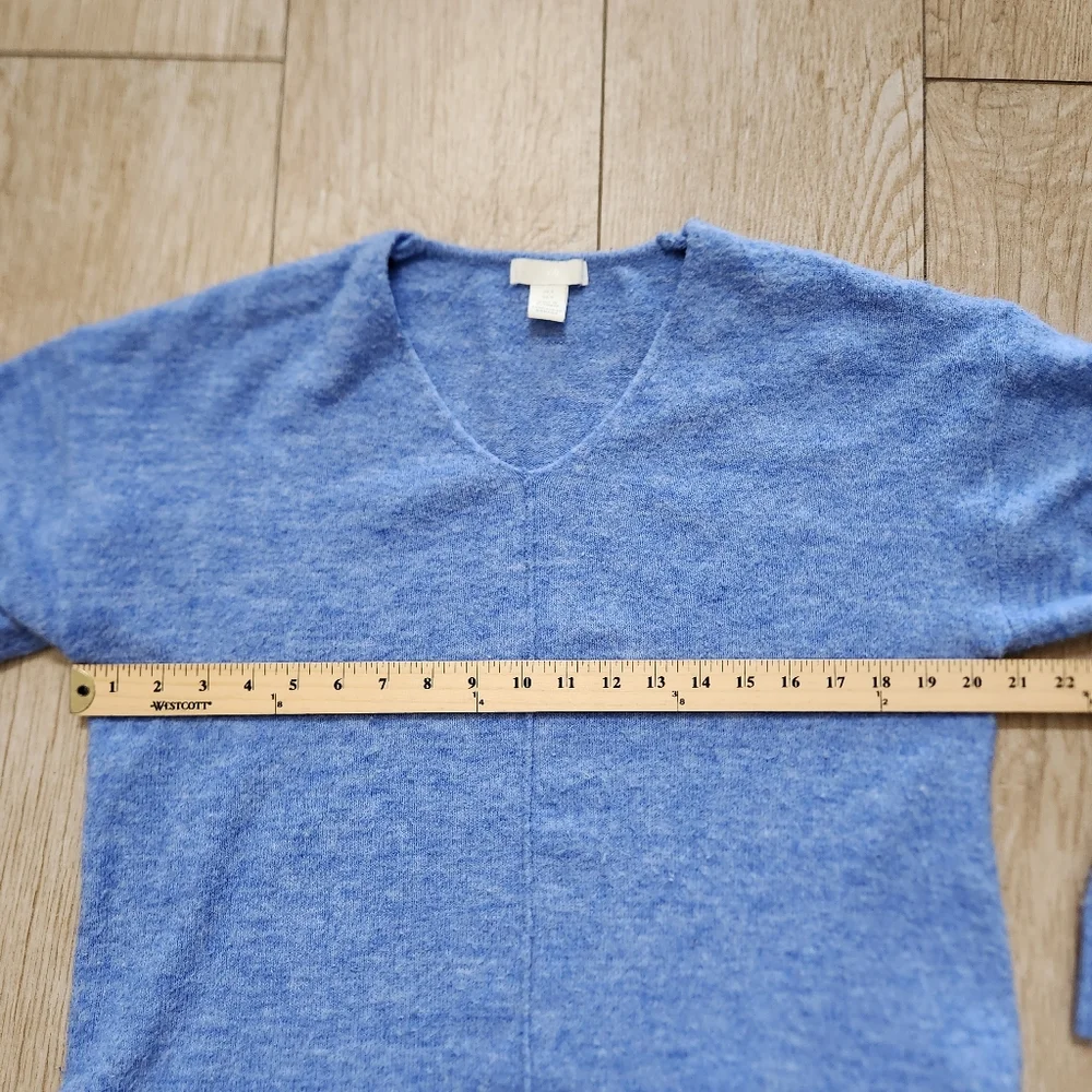 H&M VNeck Blue Light Sweater Size S
